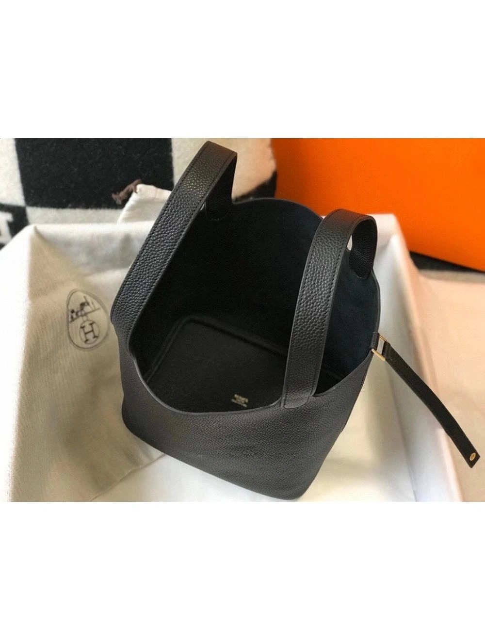 Hermes Picotin Lock 22 Bag In Black Clemence Leather