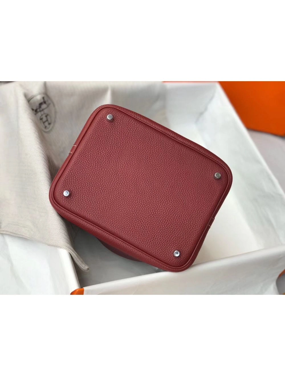 Hermes Picotin Lock 22 Bag In Bordeaux Clemence Leather