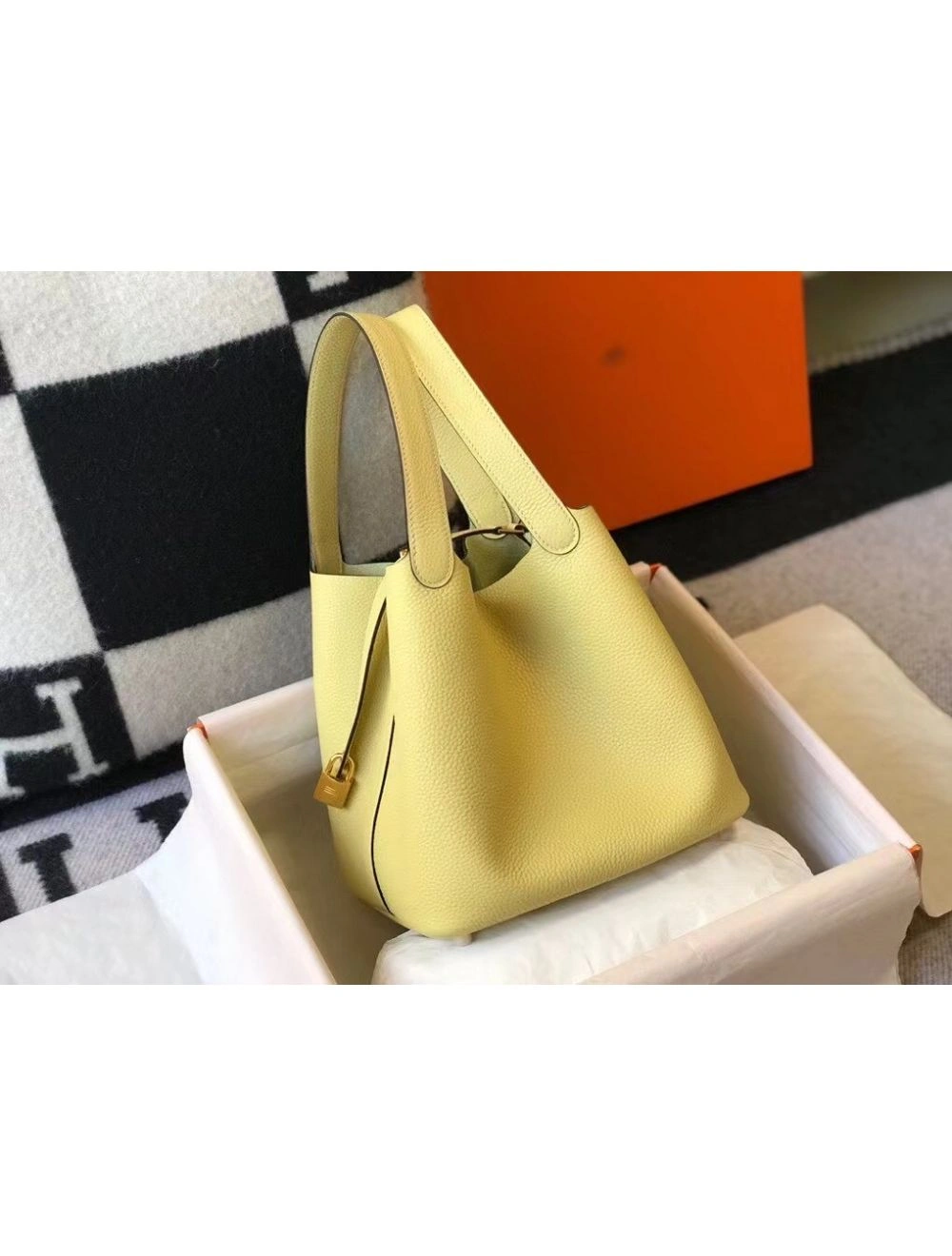 Hermes Picotin Lock 22 Bag In Jaune Poussin Clemence Leather