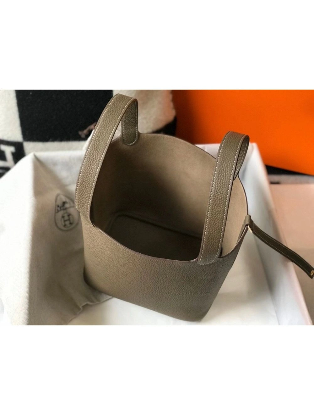 Hermes Picotin Lock 22 Bag In Taupe Clemence Leather