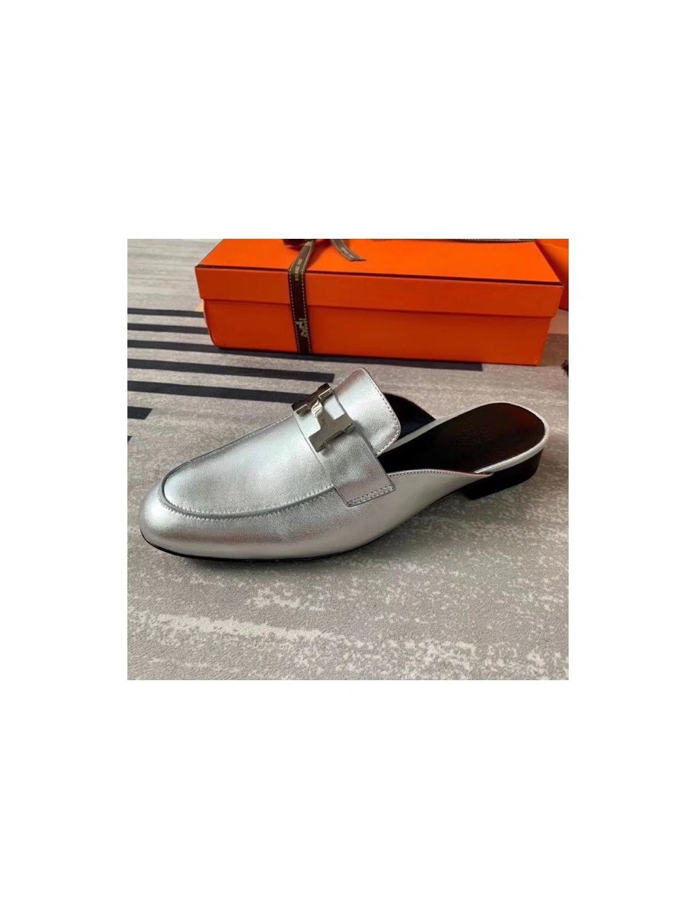 Hermes Trocadero Mules In Silver Nappa Leather