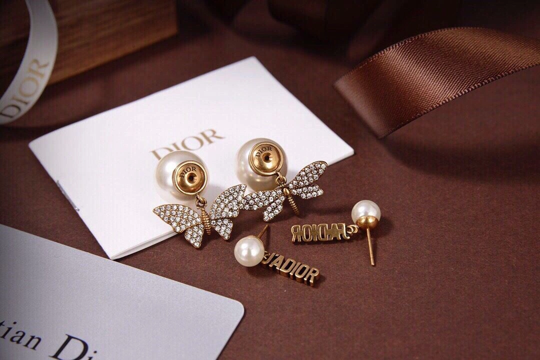 High End Christian Dior J’ADIOR Paved Diamonds Bee And Butterfly Pendants Women Brass Fake Asymmetric Drop Earrings