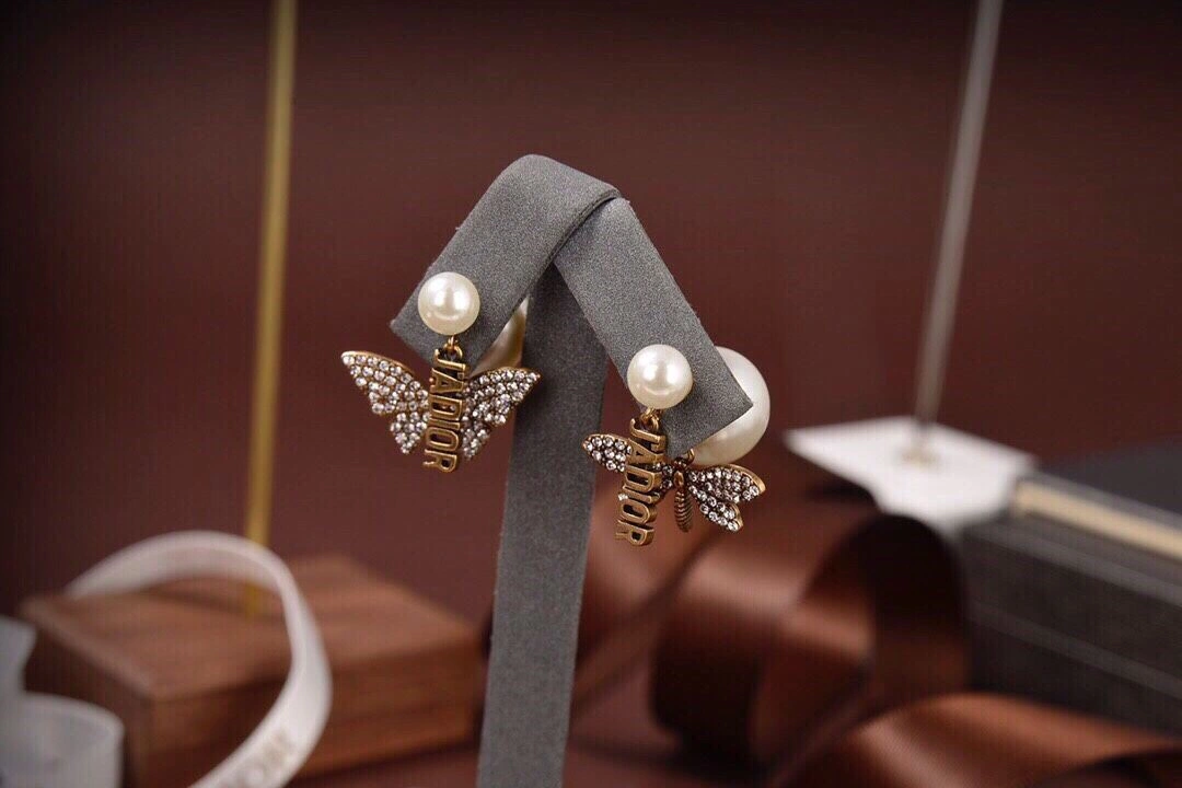 High End Christian Dior J’ADIOR Paved Diamonds Bee And Butterfly Pendants Women Brass Fake Asymmetric Drop Earrings