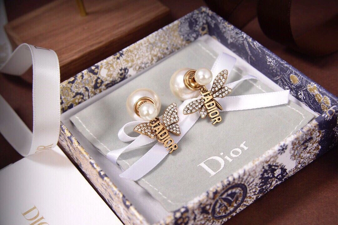 High End Christian Dior J’ADIOR Paved Diamonds Bee And Butterfly Pendants Women Brass Fake Asymmetric Drop Earrings