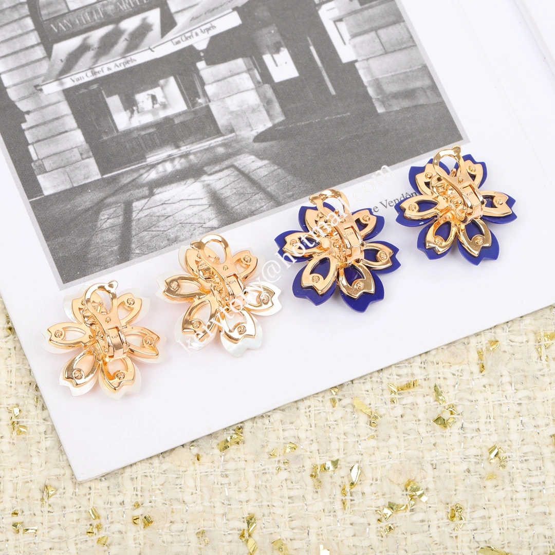 Hot Selling Van Cleef Arpels Rose de Noel Clip Earrings White Blue With Diamonds Replica