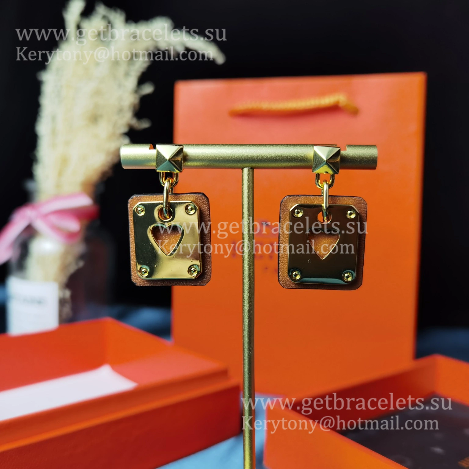 Lady Jewelry Hermes As de Coeur Earring Yellow Gold with Leather Red White Black Orange