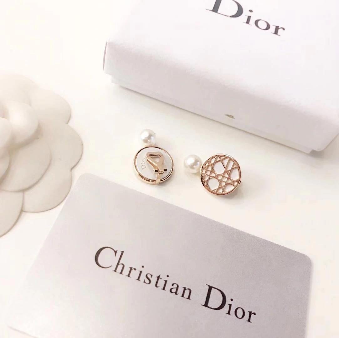 Latest Fashion Dior White Pearl Rounded Yellow Gold Openwork Clip Earrings For Girls Best Gift