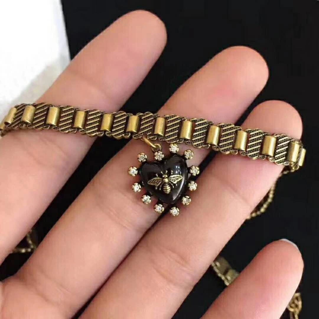 Latest Style Christian Dior Black Heart-shaped Pendant Brass Bee Charming Females Diamonds Choker