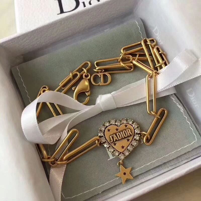 Low Price Dior L’Amour Avenir Heart Motif Charming Star Pendant Female Brass Diamonds Choker N0969LAVCY_D908