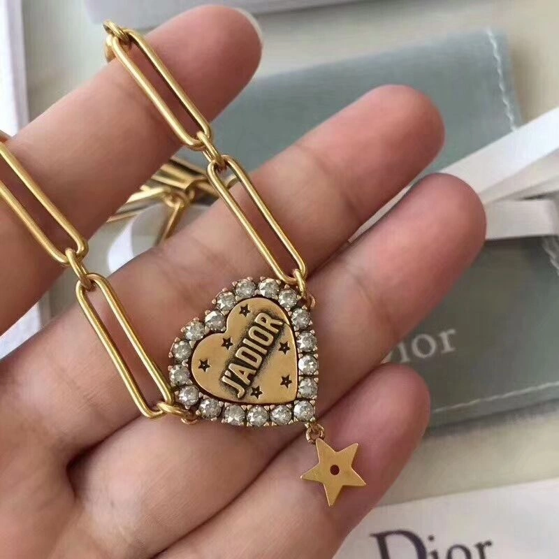 Low Price Dior L’Amour Avenir Heart Motif Charming Star Pendant Female Brass Diamonds Choker N0969LAVCY_D908