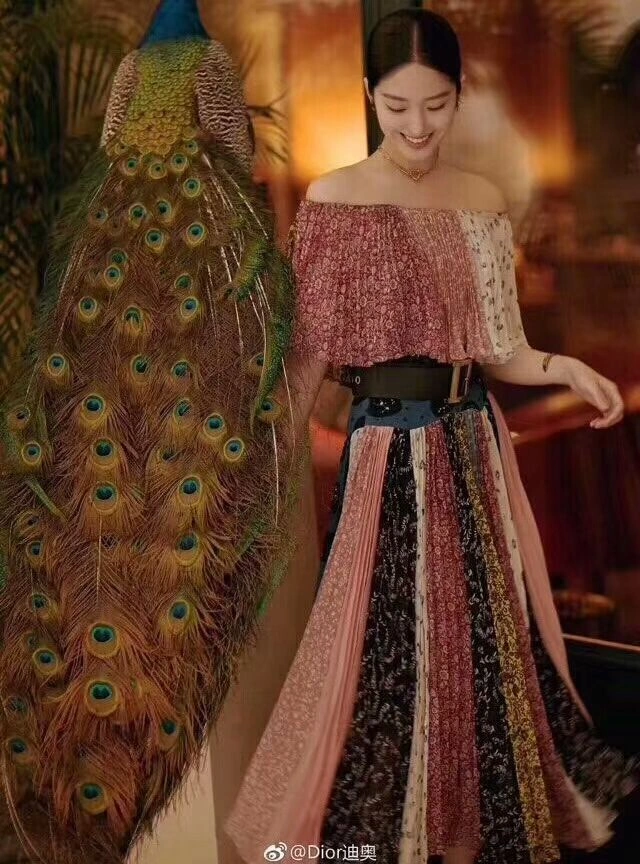 Low Price Dior L’Amour Avenir Heart Motif Charming Star Pendant Female Brass Diamonds Choker N0969LAVCY_D908