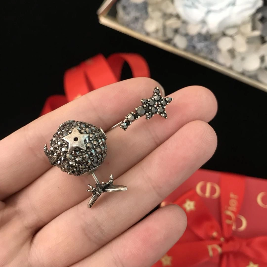 Low Price Dior Tribales Black Fully-diamonds Star Motif Females Asymmetric Brass Bee Fake Earrings In Canada