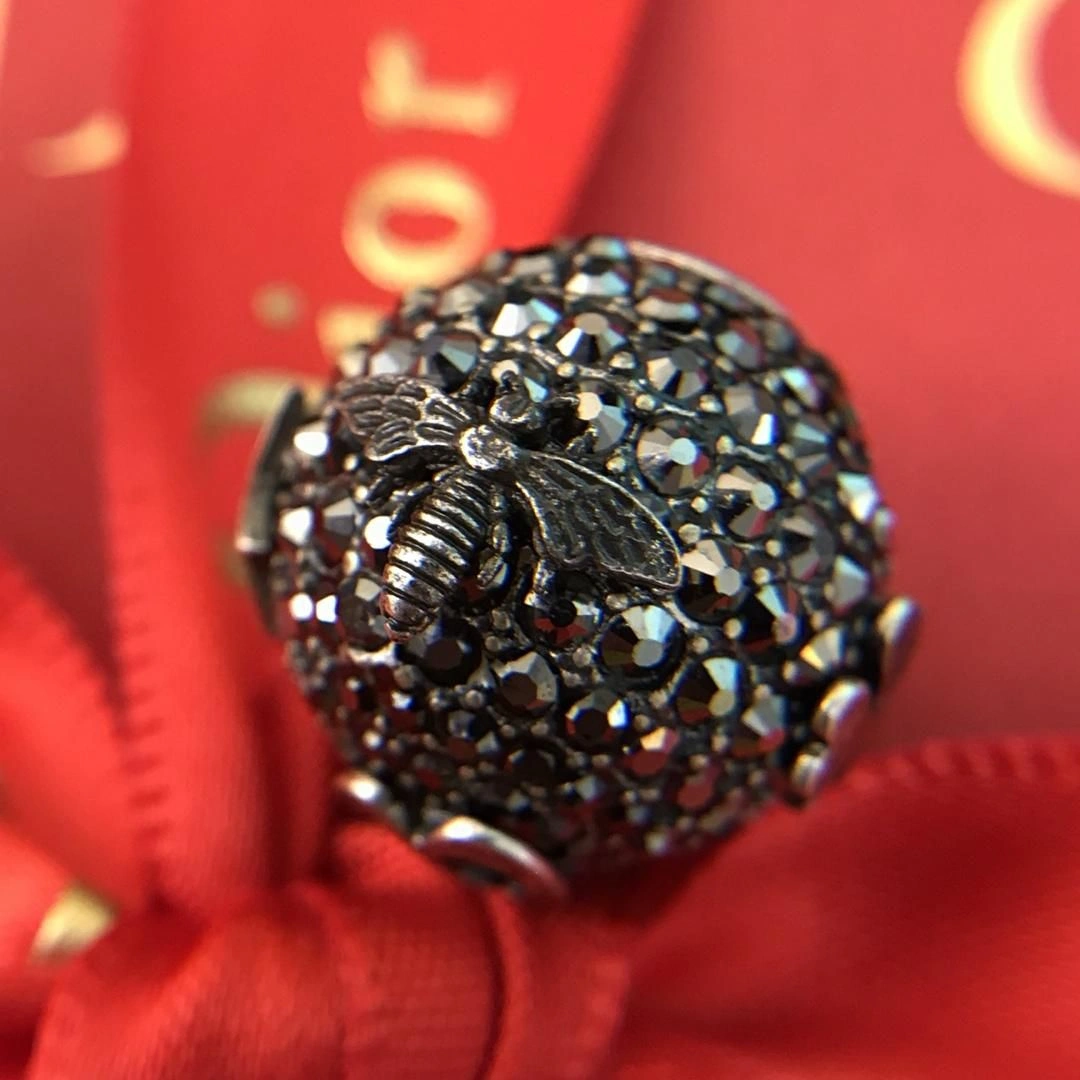 Low Price Dior Tribales Black Fully-diamonds Star Motif Females Asymmetric Brass Bee Fake Earrings In Canada