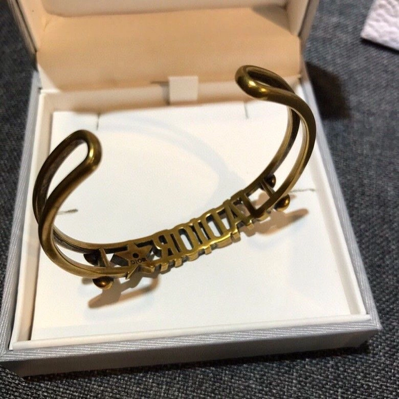 Morden Style Christian Dior J’ADIOR Motif White Pearl Charm Classic Antique Brass Cuff Bangle Women Fashion Jewellery