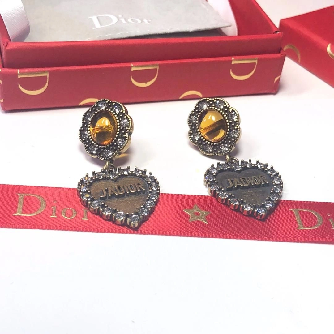 Most Fashion Dior L’Amour Avenir Vintage Yellow Crystal Heart Pendant Female Aged Gold-tone Diamonds Earrings Online