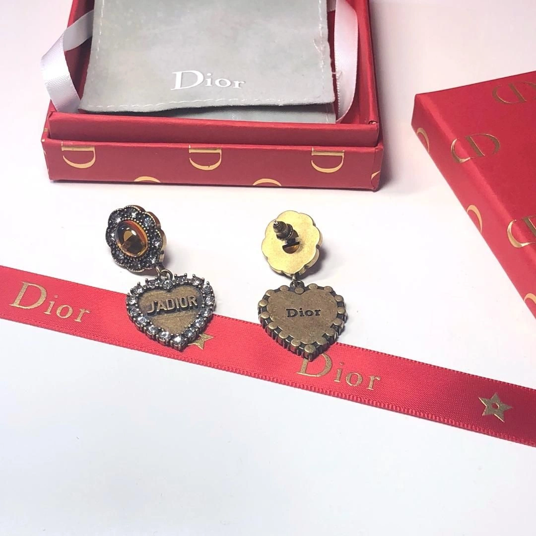 Most Fashion Dior L’Amour Avenir Vintage Yellow Crystal Heart Pendant Female Aged Gold-tone Diamonds Earrings Online