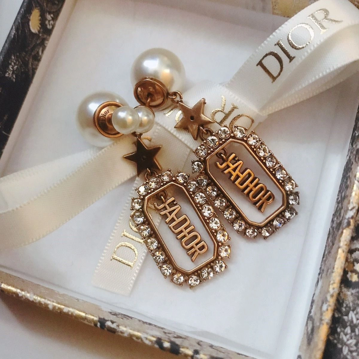 Most Luxury Christian Dior J’ADIOR Rectangular Hollowed-out Pendant Diamonds Edging Women White Pearl Earrings UK