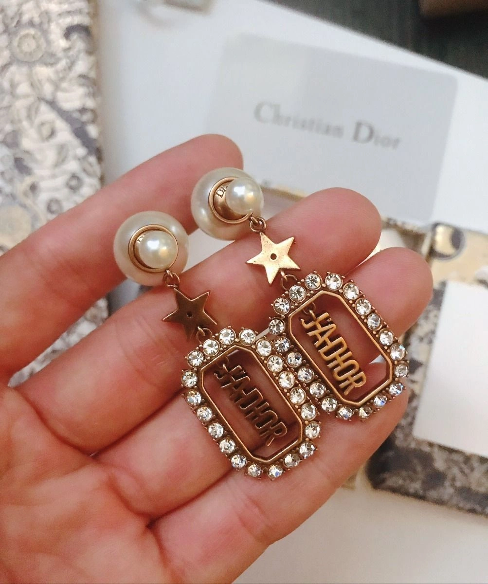 Most Luxury Christian Dior J’ADIOR Rectangular Hollowed-out Pendant Diamonds Edging Women White Pearl Earrings UK