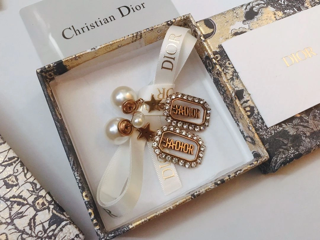 Most Luxury Christian Dior J’ADIOR Rectangular Hollowed-out Pendant Diamonds Edging Women White Pearl Earrings UK