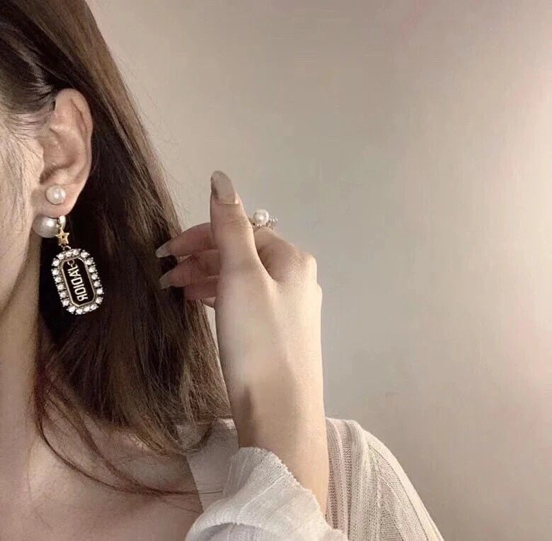 Most Luxury Christian Dior J’ADIOR Rectangular Hollowed-out Pendant Diamonds Edging Women White Pearl Earrings UK