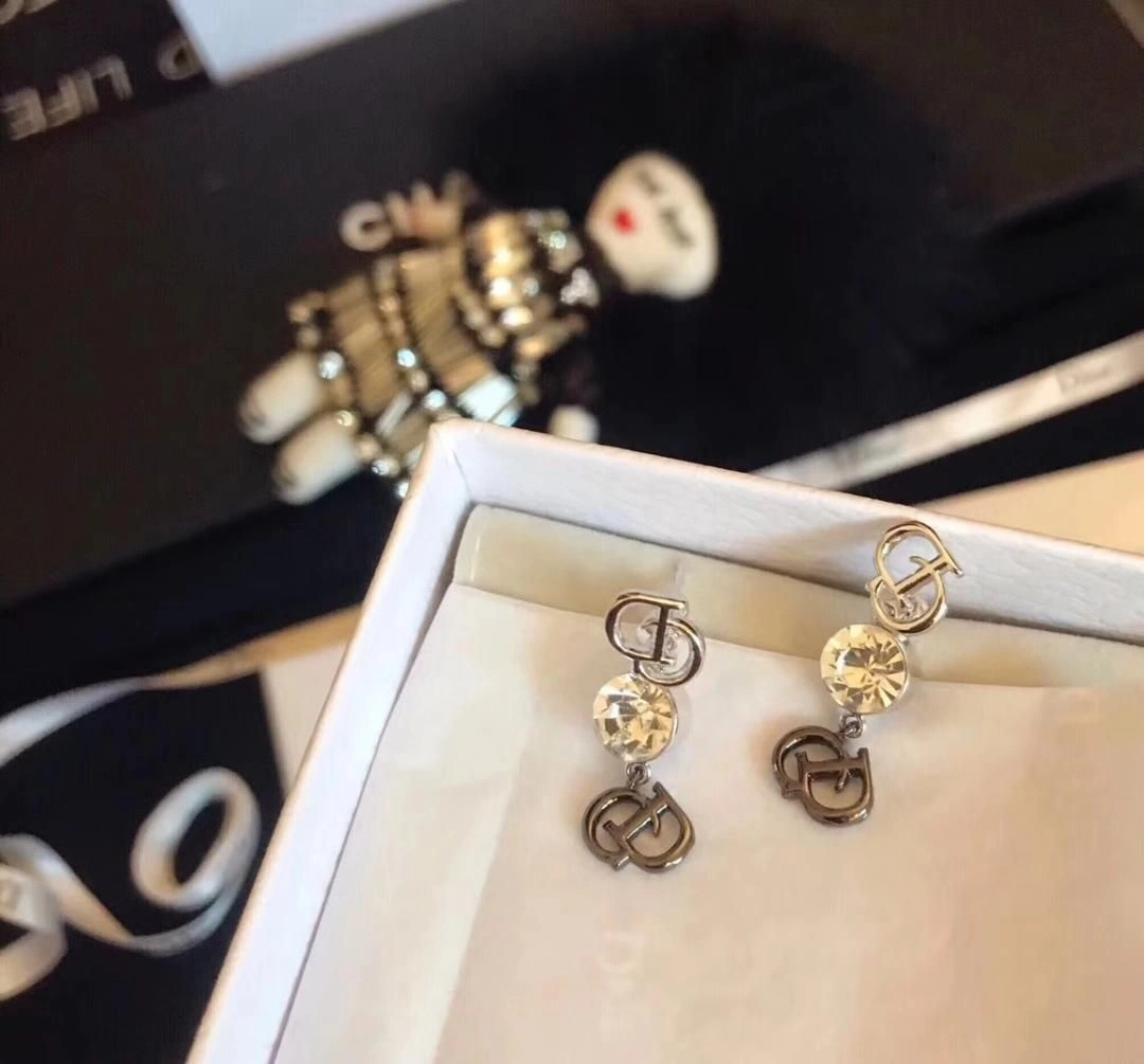 New Style Dior C-D Shaped Motif White Crstal Womens Sterling Silver Drop Earrings Price List