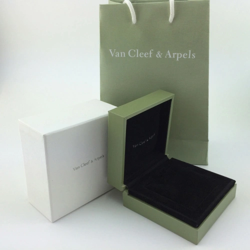 Ordinary Van Cleef & Arpels Bracelets Box (Box and Shopping Bag