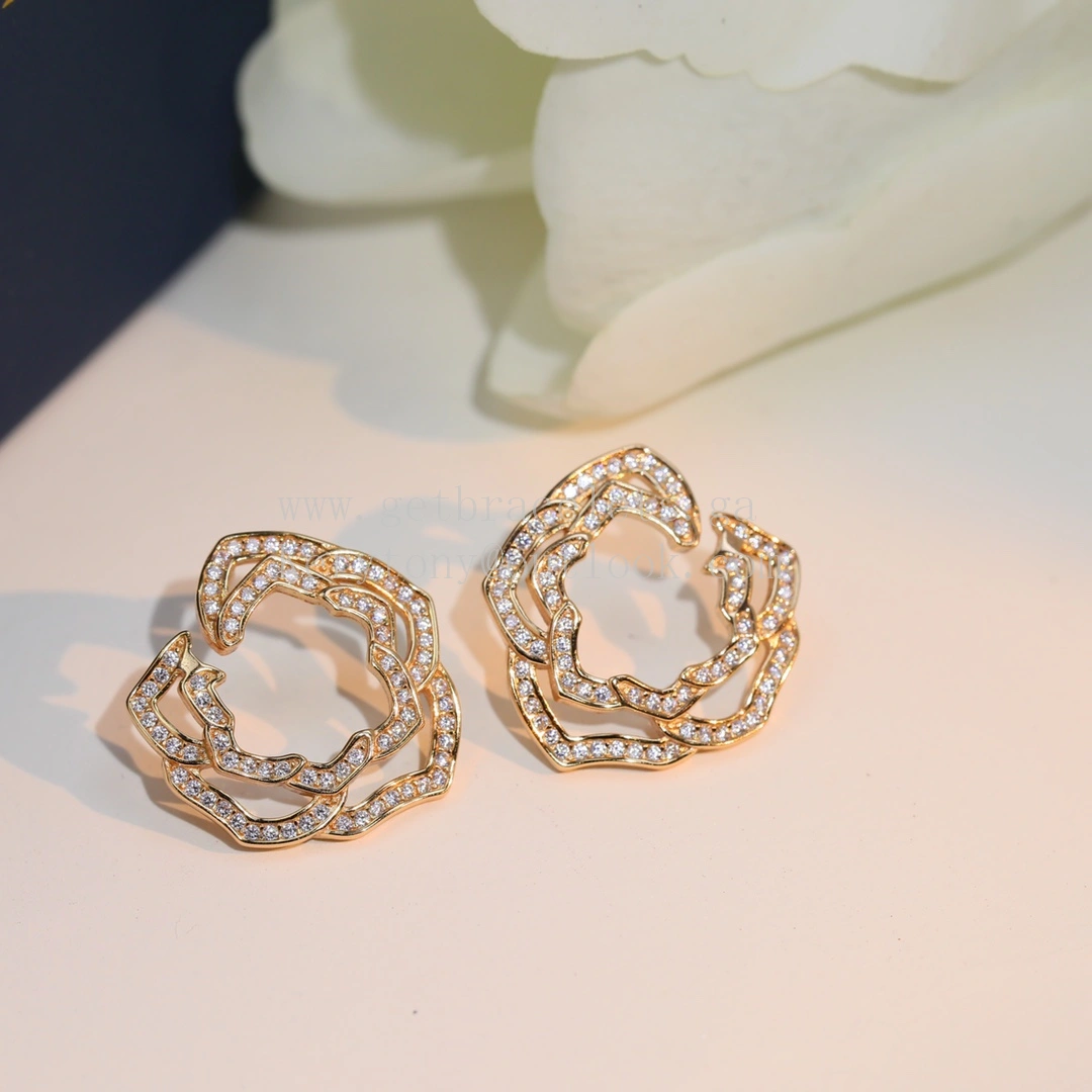Piaget Piaget Rose Earrings With Pave Diamonds Rose Gold