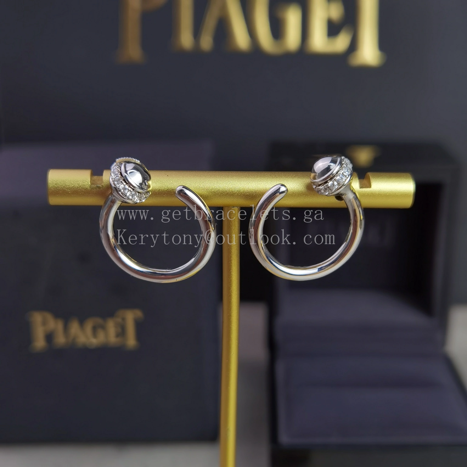 Piaget Possession Open Hoop Earrings Rose Gold with Diamonds