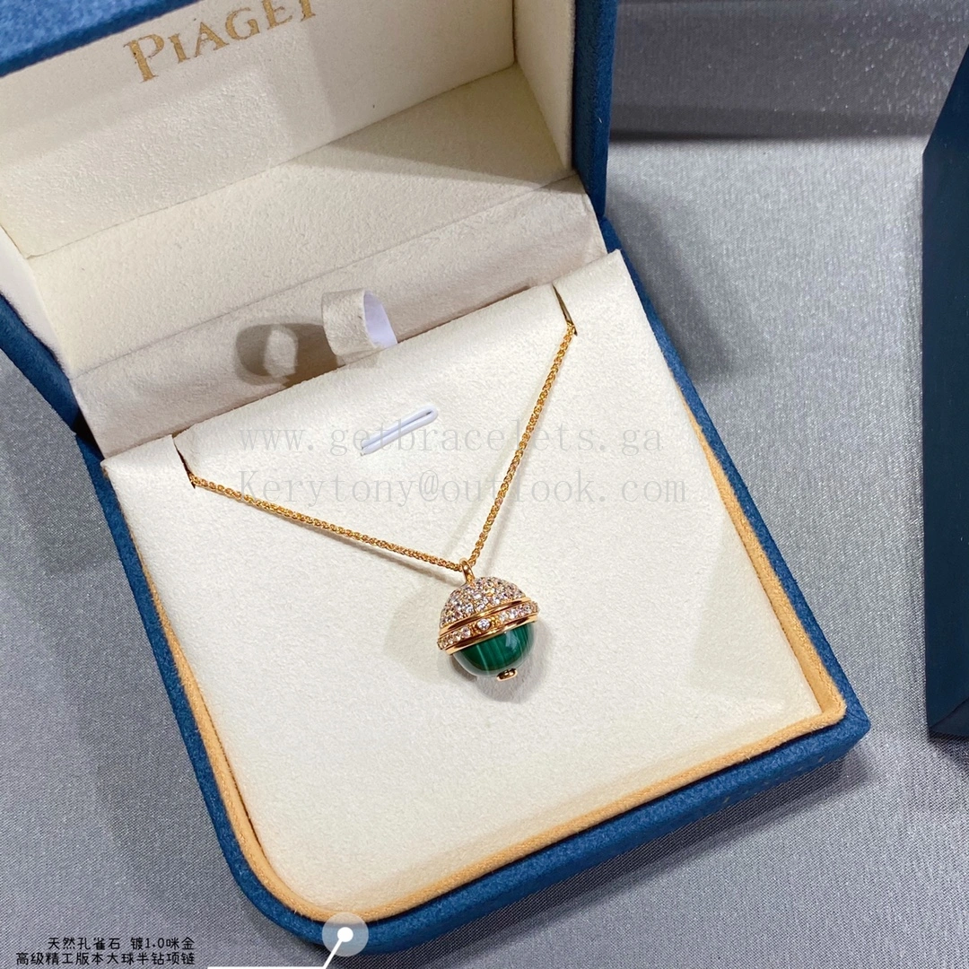 Piaget Possession Pendant Malachite Cabochon with Pave Diamonds Rose Gold