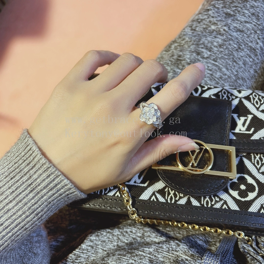 Piaget Rose Ring White Gold With Pave Diamonds