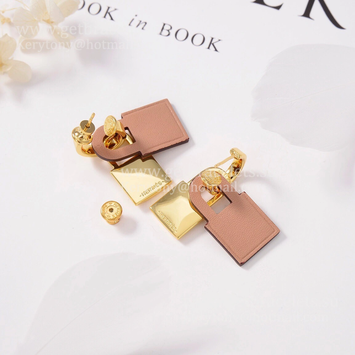 Quality Luxury Hermes O’Kelly Earrings in Swift Calfskin with Yellow Gold Plated