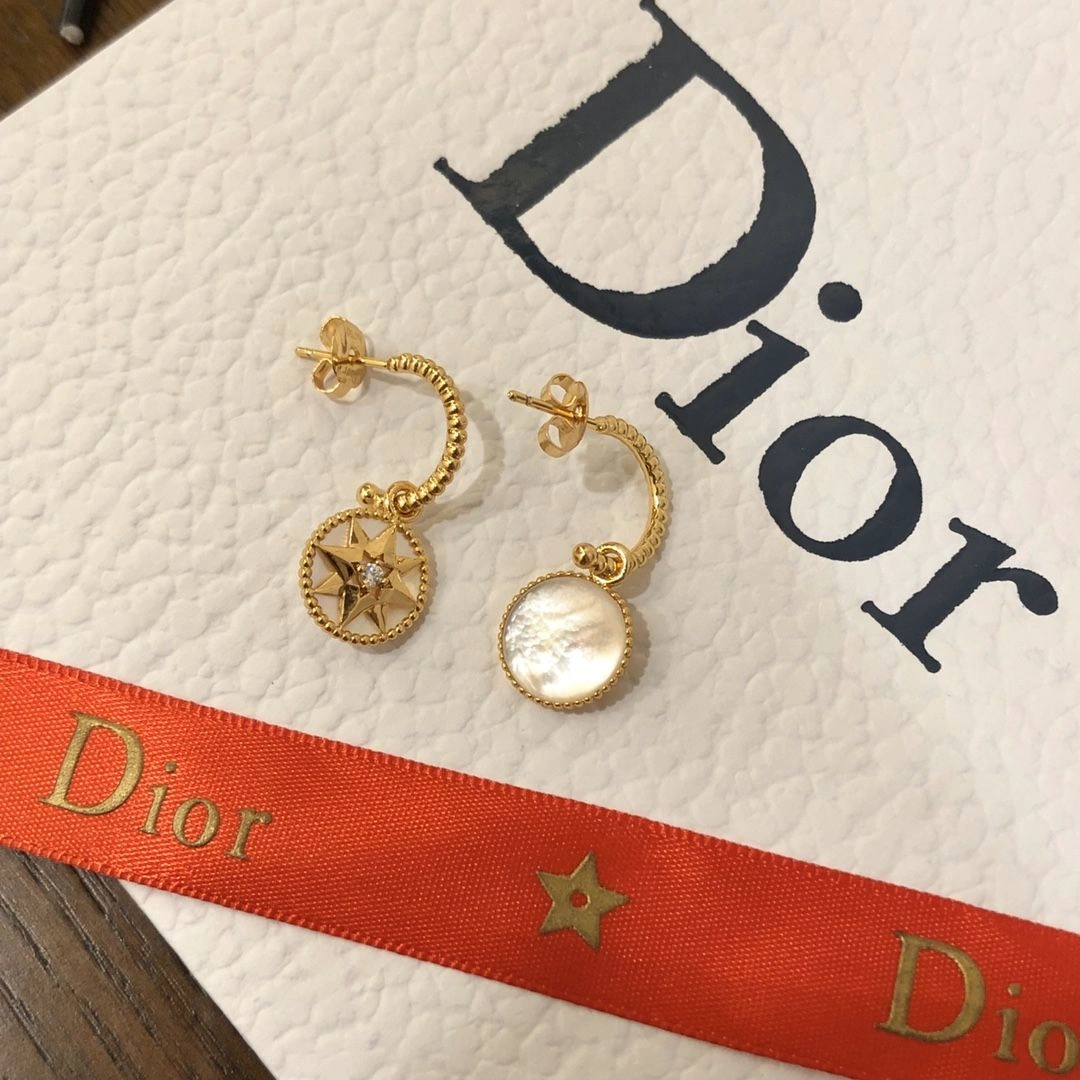 Replica Dior Rose Des Vents Eight-pointed Star Yellow Gold Women Diamond Earrings MOP Malachite Cornelian