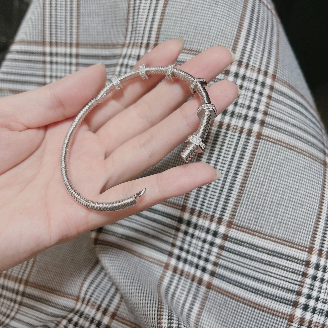 Replica Ecrou de Cartier Bracelet 18K White Gold with Diamonds