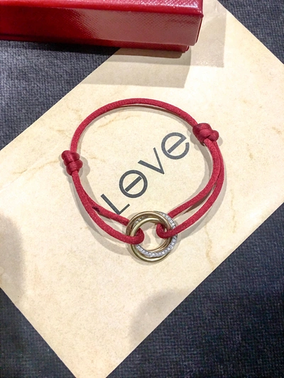 Replica Trinity de Cartier Bracelet 18k gold diamond Red Cotton