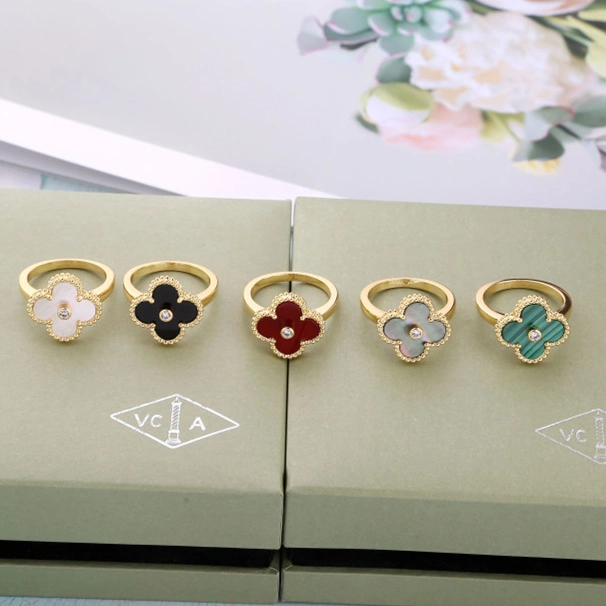 Replica Van Cleef Arpels Magic Alhambra Ring Wiht Mother-of-Pearl and Diamonds