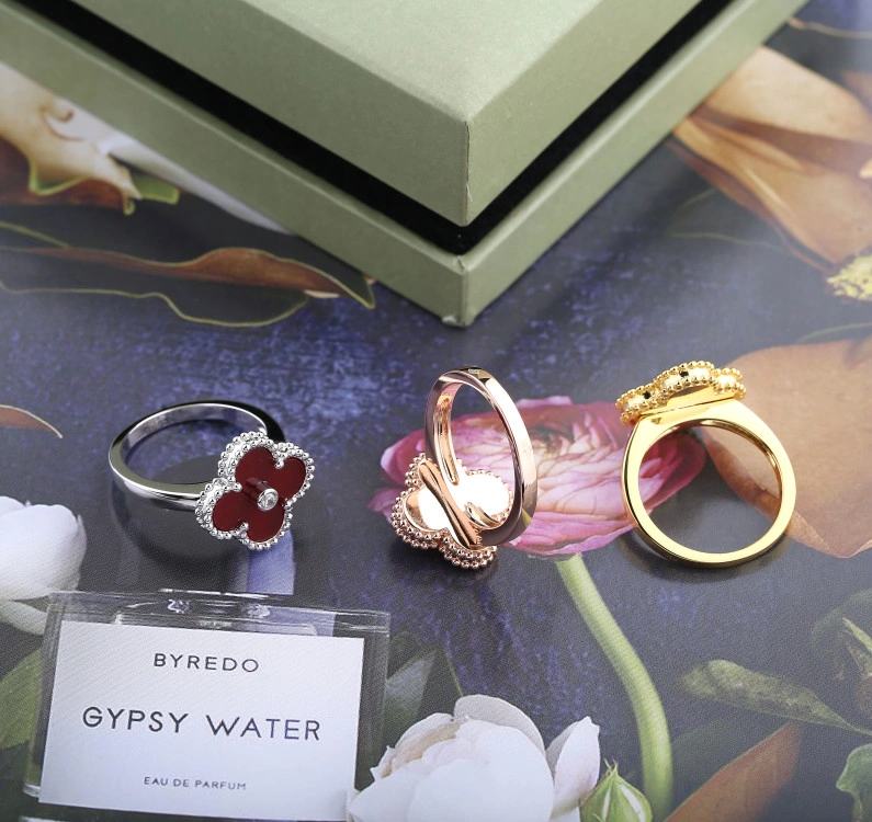 Replica Van Cleef Arpels Magic Alhambra Ring Wiht Mother-of-Pearl and Diamonds