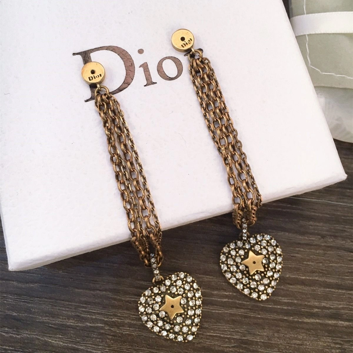 Retro Style Dior La Petite Tribale Heart Motif Paved Diamonds Link Tassel Female Brass Fake Drop Earrings Price List