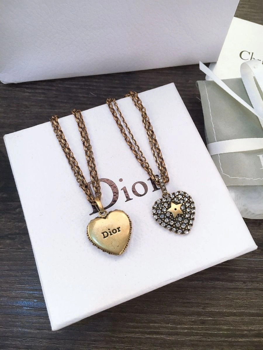 Retro Style Dior La Petite Tribale Heart Motif Paved Diamonds Link Tassel Female Brass Fake Drop Earrings Price List