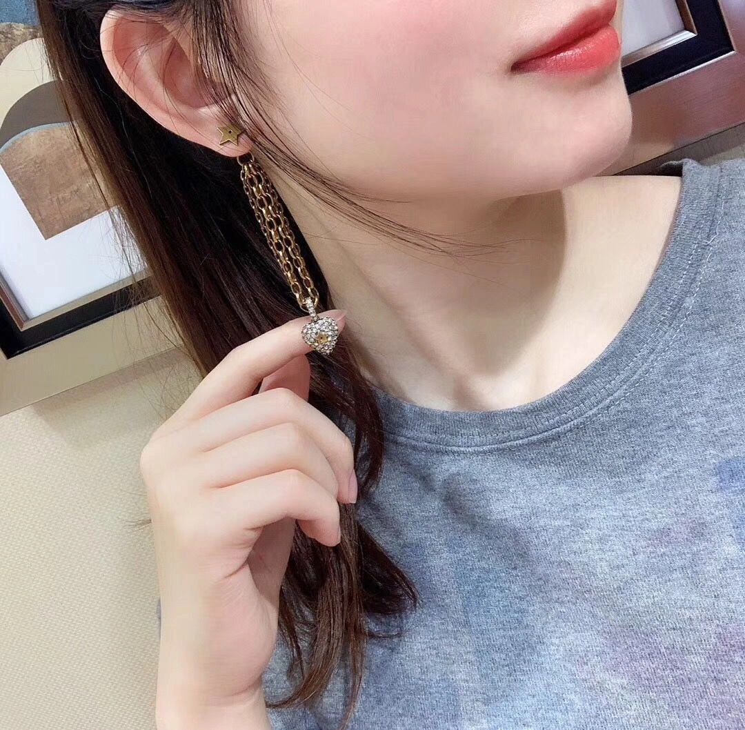 Retro Style Dior La Petite Tribale Heart Motif Paved Diamonds Link Tassel Female Brass Fake Drop Earrings Price List