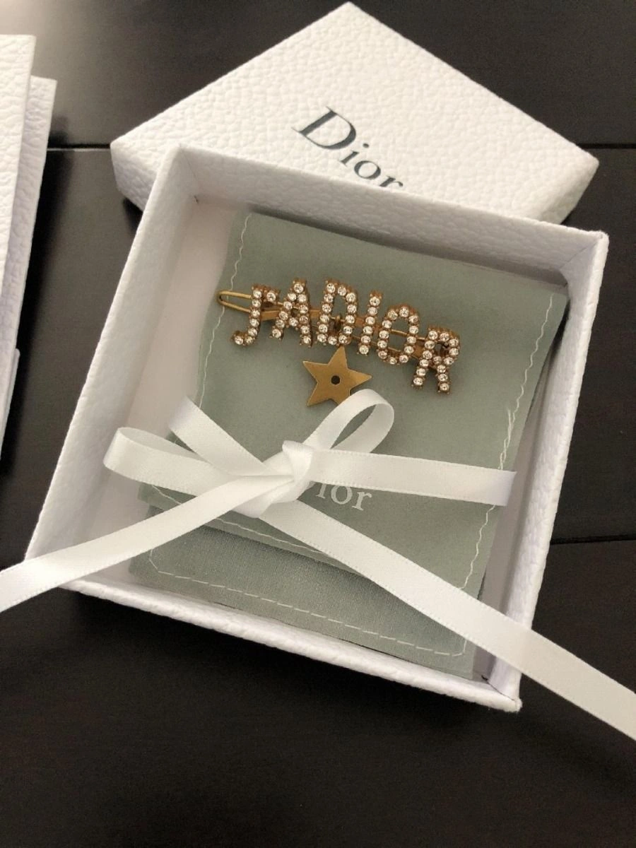 Spring Top Sale Cristian Dior J’Adior Logo Shaped Star Detail Ladies Brass Diamonds Hairpin Online