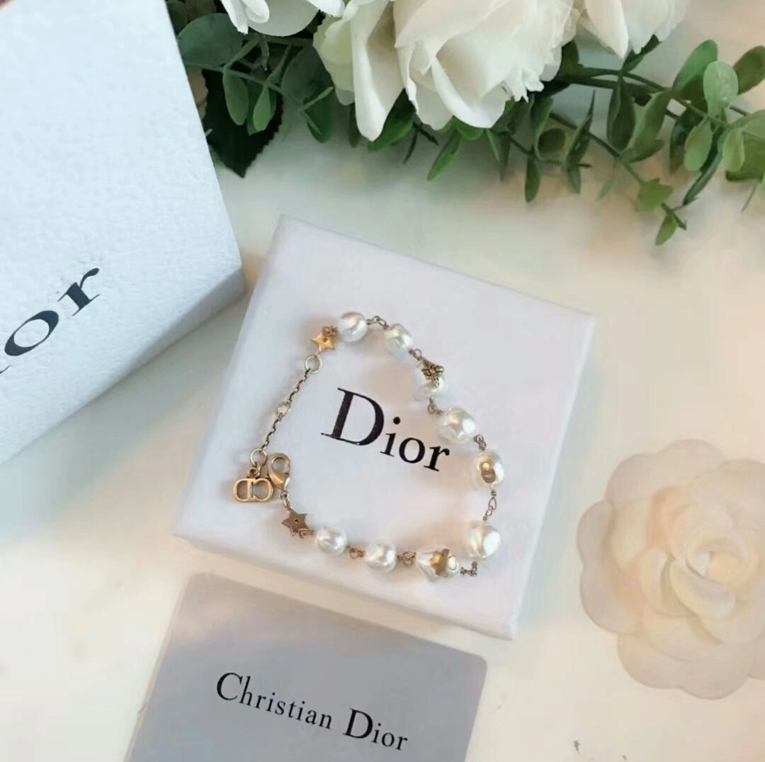Summer Popular Dior Tribale Native Retro Brass Bee CD Clover Charm Atypical Pearl Bracelet For Womens