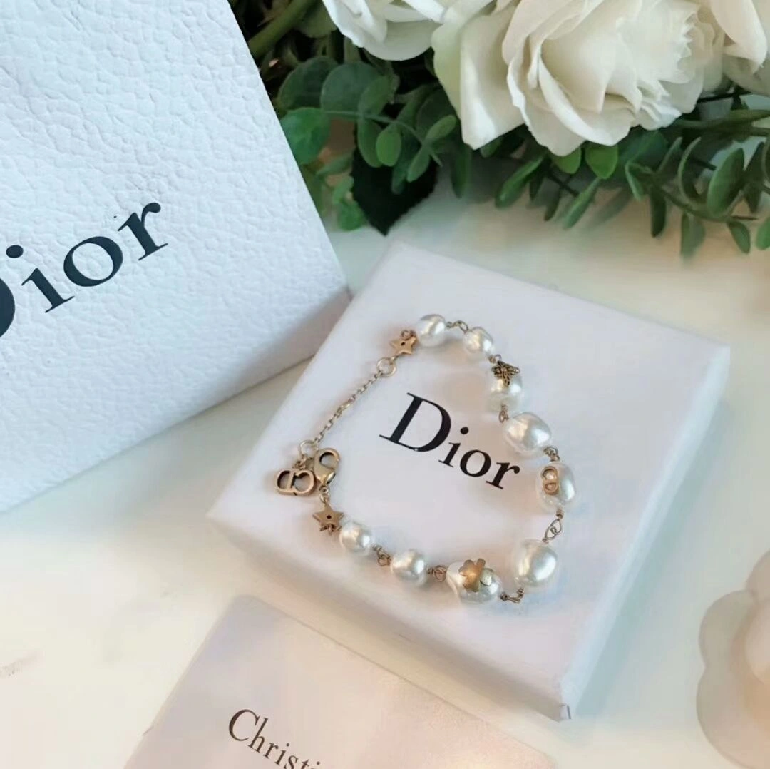 Summer Popular Dior Tribale Native Retro Brass Bee CD Clover Charm Atypical Pearl Bracelet For Womens