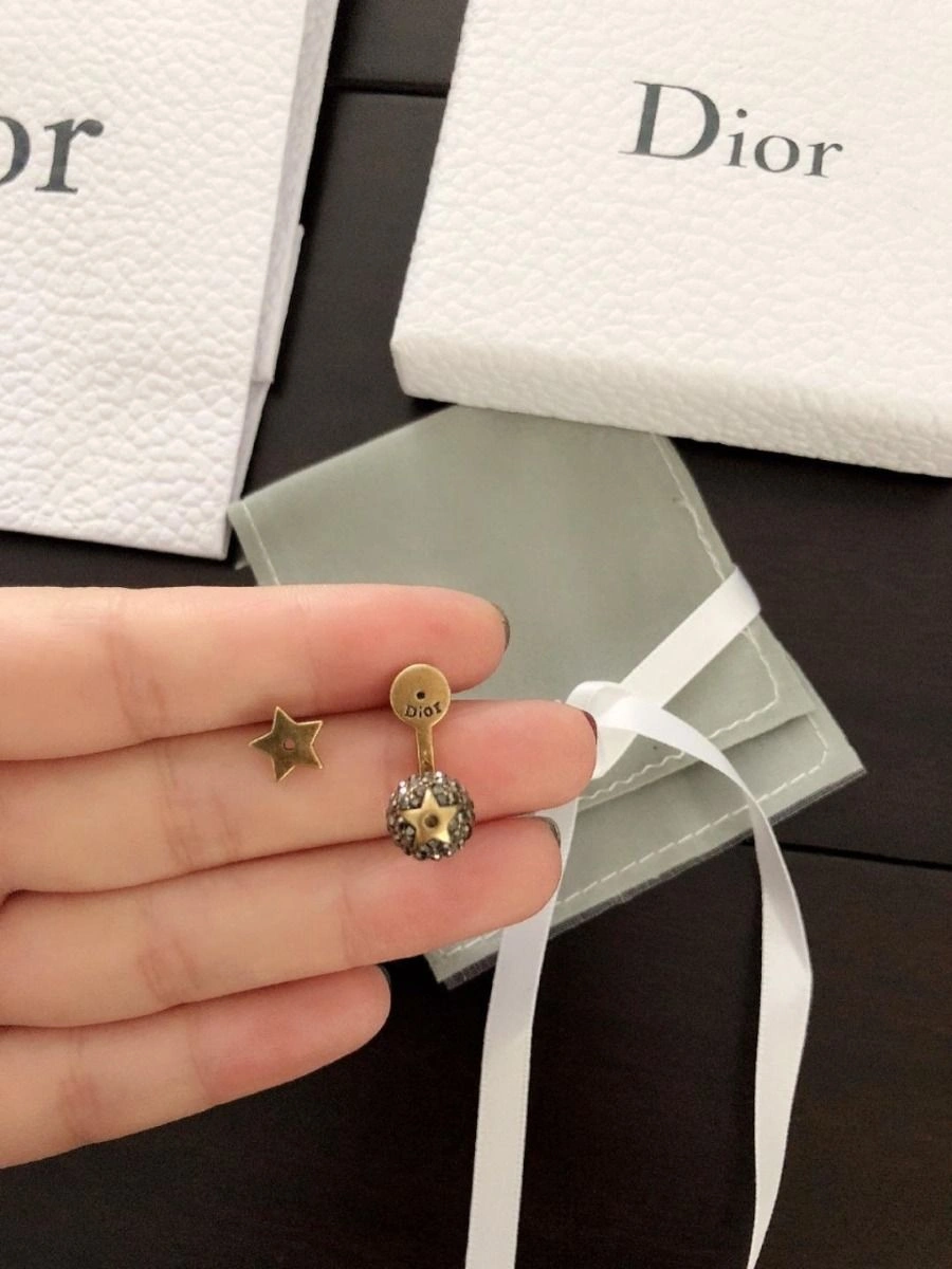 Top Sale Dior Vintage Brass Asymmetric Bee-Star CD Spherical Pendant Ladies Diamonds Earrings Price List