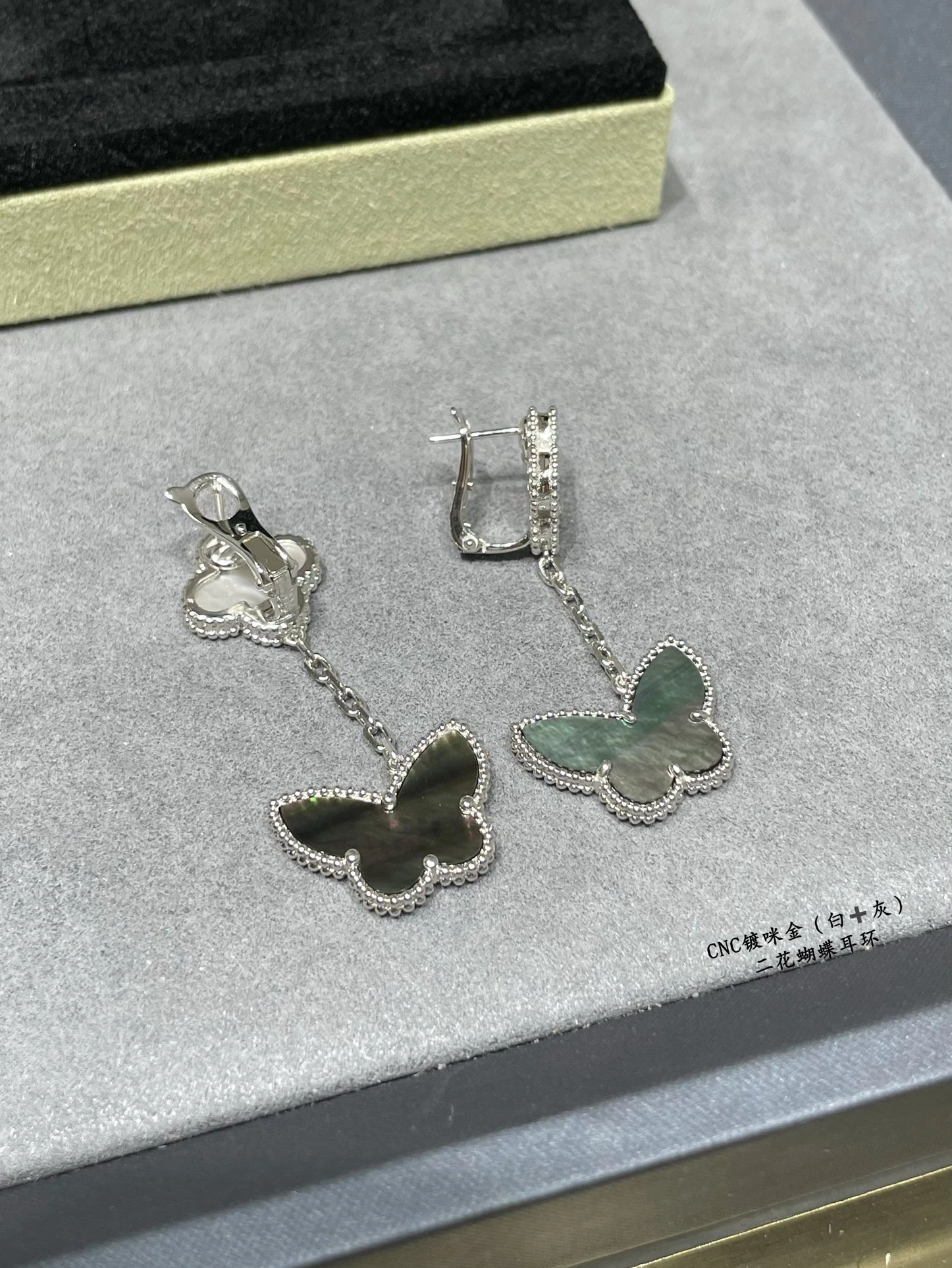 Van Cleef & Arpels Lucky Alhambra Earrings 2 Motifs White Gold with White and Gray Mother-of-pearl