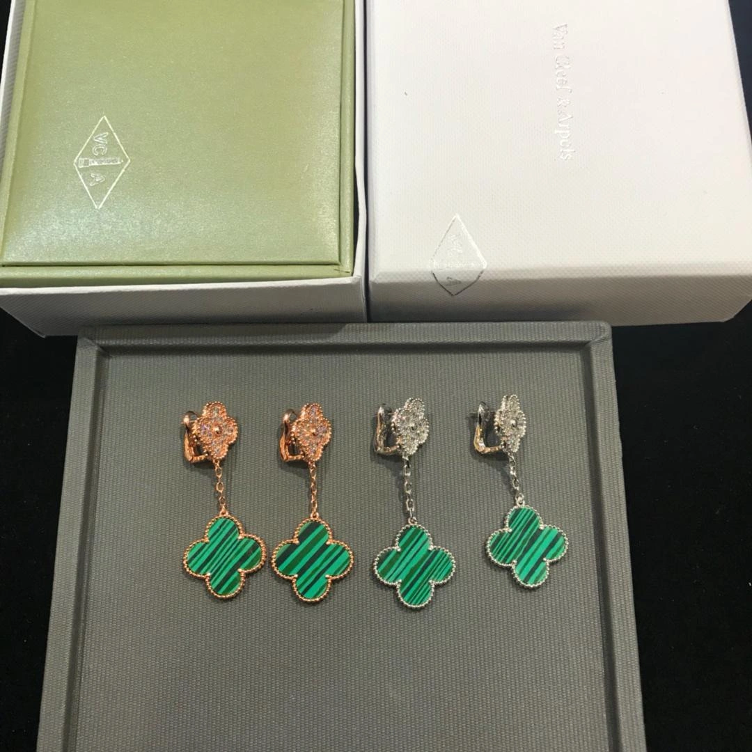 Van Cleef & Arpels Magic Alhambra Earrings 2 motifs Mother-of-pearl with Diamonds