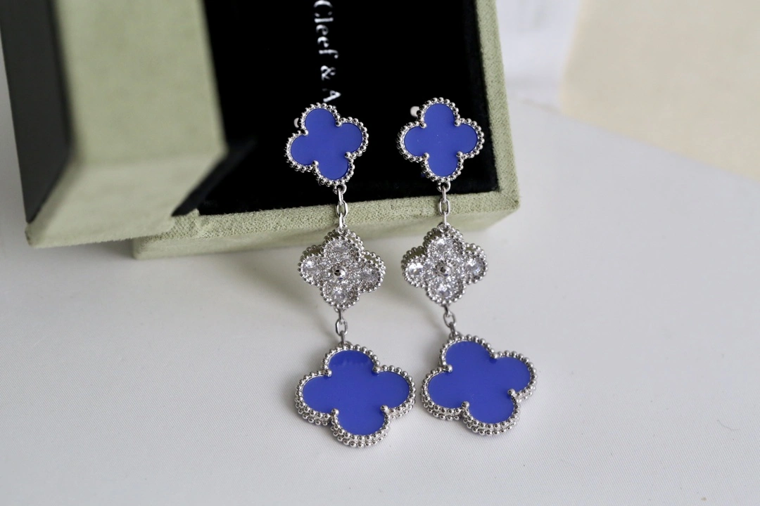 Van Cleef & Arpels Magic Alhambra Earrings 3 Motifs With Diamonds
