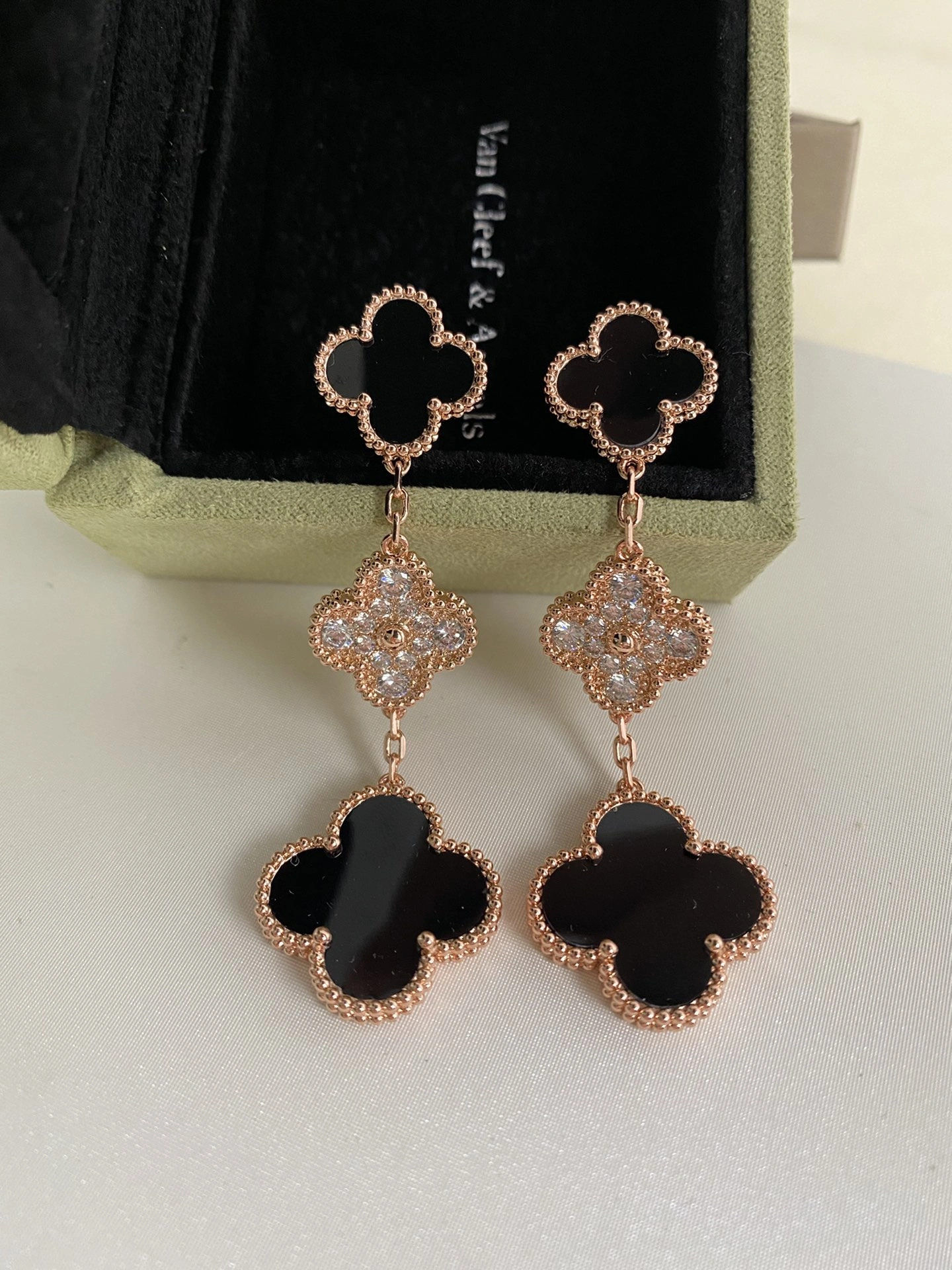 Van Cleef & Arpels Magic Alhambra Earrings 3 Motifs With Diamonds