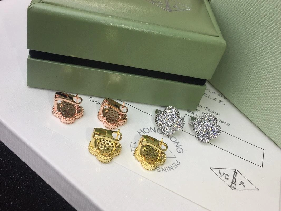 Van Cleef & Arpels Magic Alhambra Earrings With Pave Diamond 3 Colors