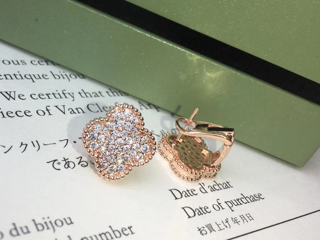 Van Cleef & Arpels Magic Alhambra Earrings With Pave Diamond 3 Colors