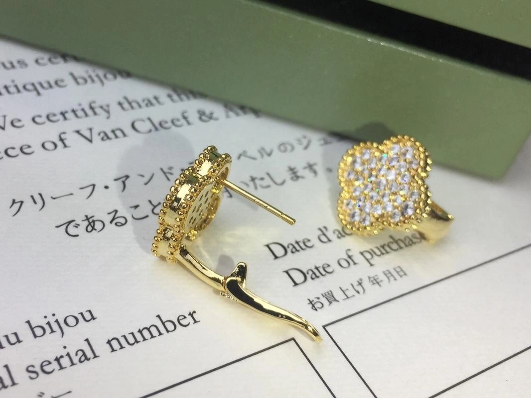 Van Cleef & Arpels Magic Alhambra Earrings With Pave Diamond 3 Colors